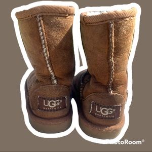 Genuine Ugg Australia Kids Boots - toddler size US 7